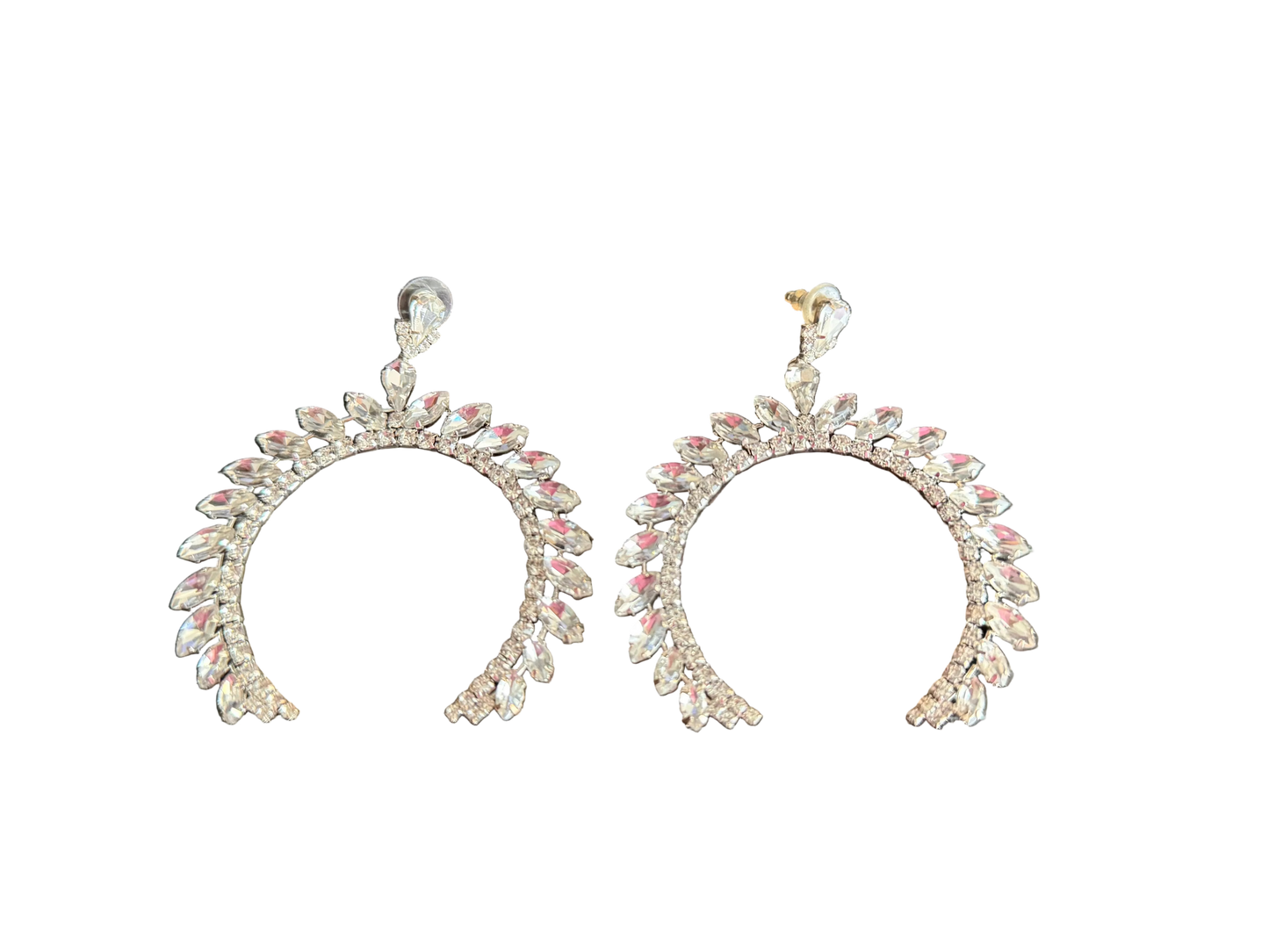 The Luxe Halo Horseshoe Chandelier Earrings